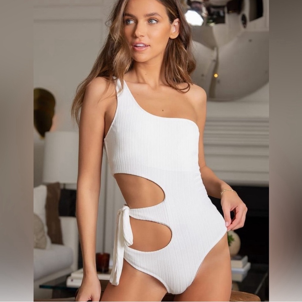 NWT Lulu’s White Just Add Water One Piece Swimsuit S